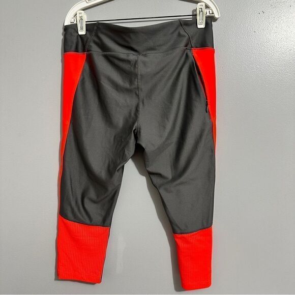 Under Armour 3/4 length compression leggings size XL - Picture 3 of 7